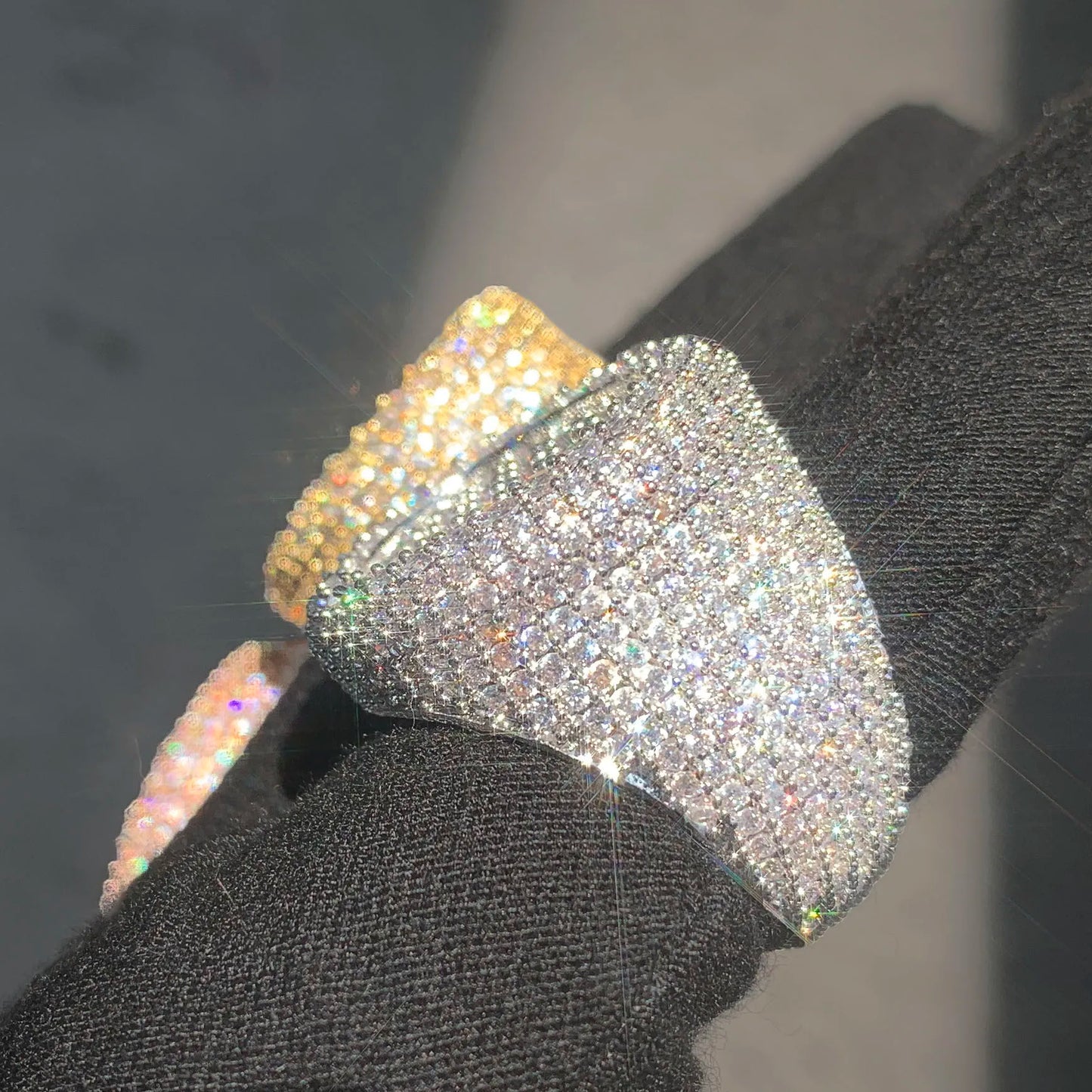 Iced Round Cluster Pavé Ring - Different Drips
