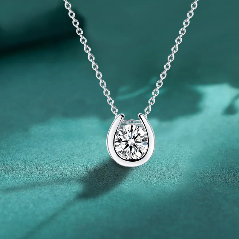 Women's S925 Moissanite Horseshoe Pendant - Different Drips