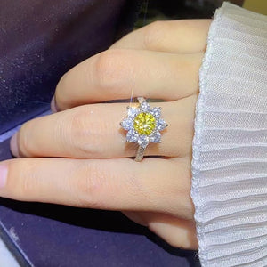 Women's S925 Moissanite Sunflower Ring - Different Drips