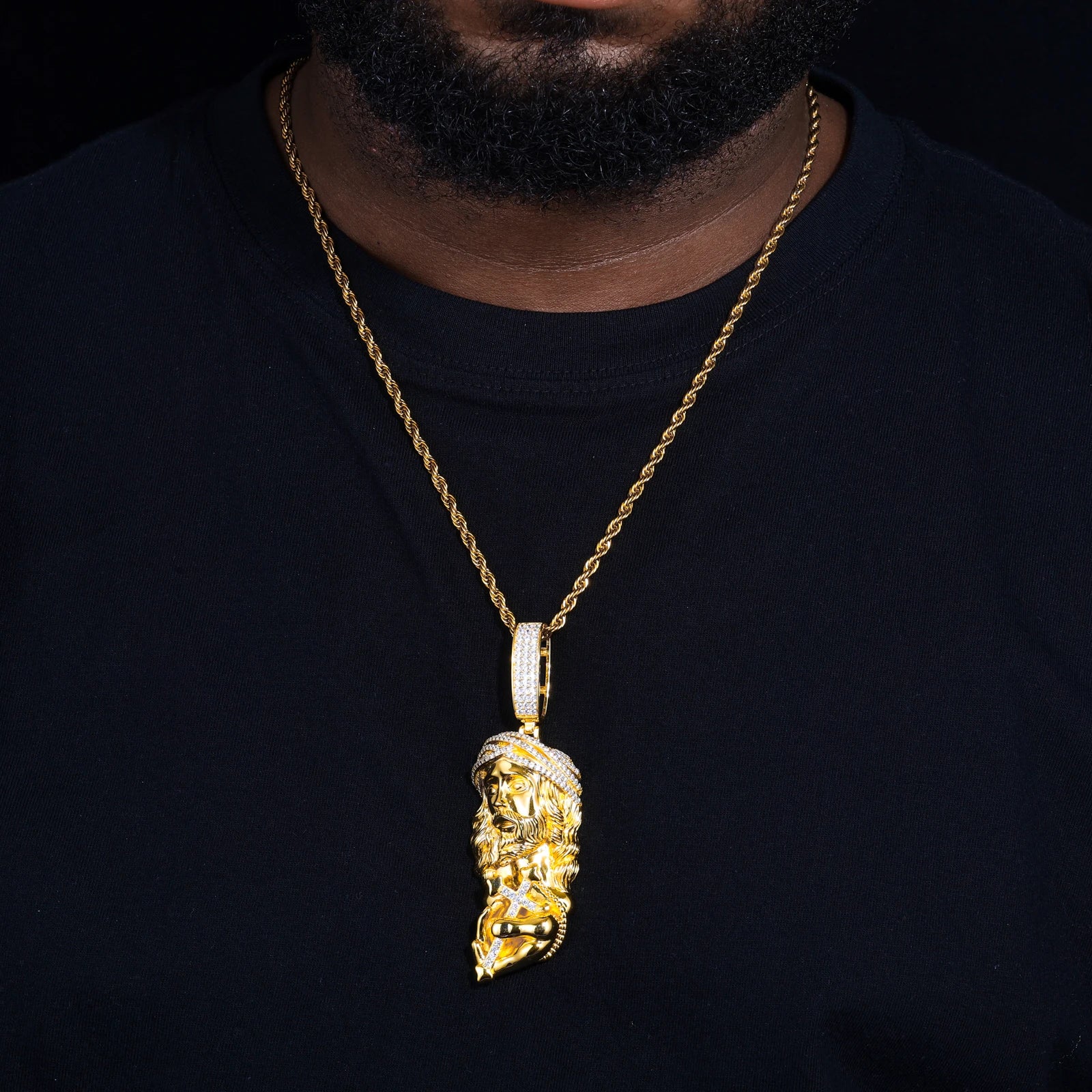 S925 Moissanite Jesus Holding Cross Pendant - Different Drips