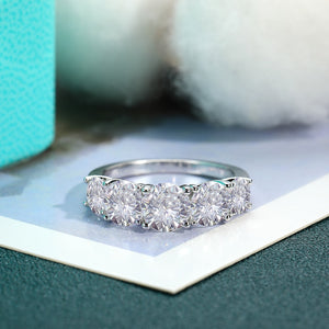 Women's S925 Moissanite Round Channel Shoulders Ring. - Different Drips