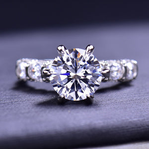 Women's S925 Moissanite Clustered Solitaire Ring - Different Drips
