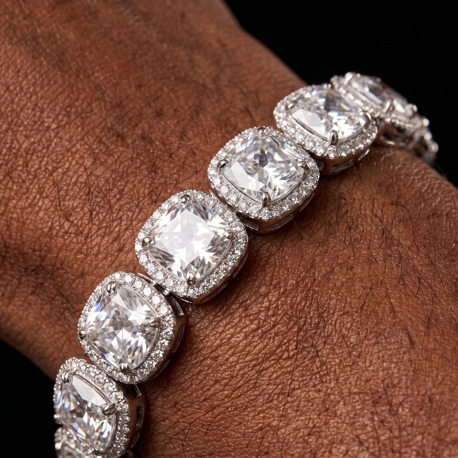 11mm Glacier Clustered Tennis Bracelet White Gold - Different Drips