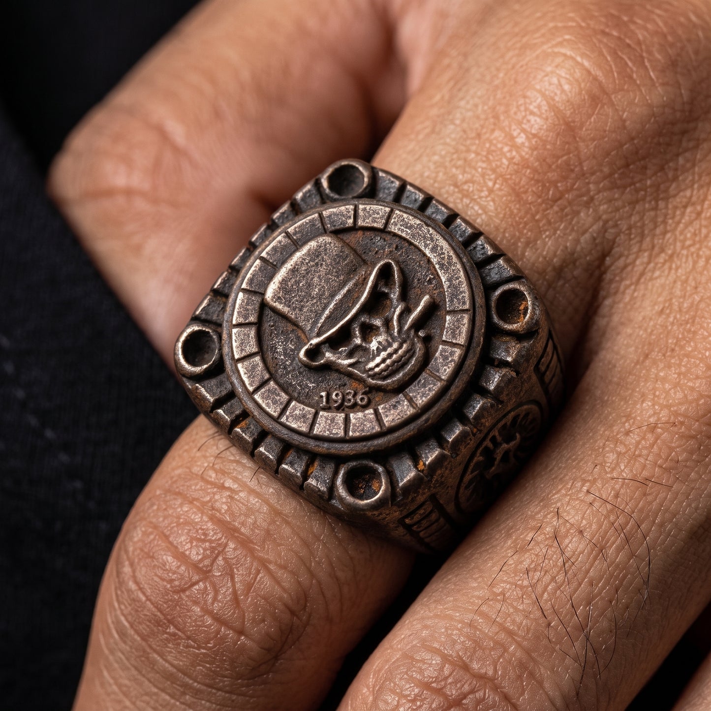 Smoking Skull Chunky Signet Ring - Different Drips