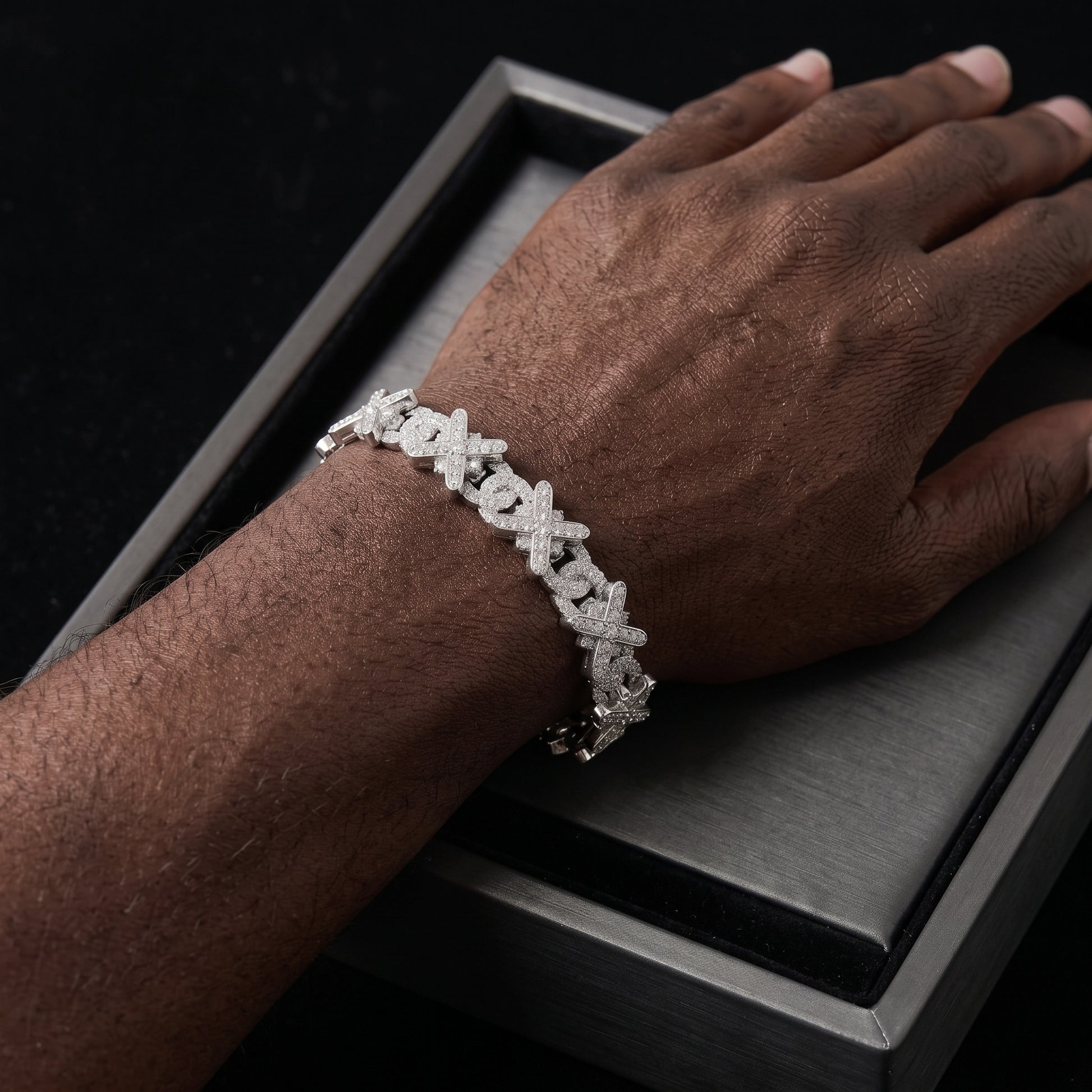 S925 XOXO Moissanite Link Bracelet - Different Drips