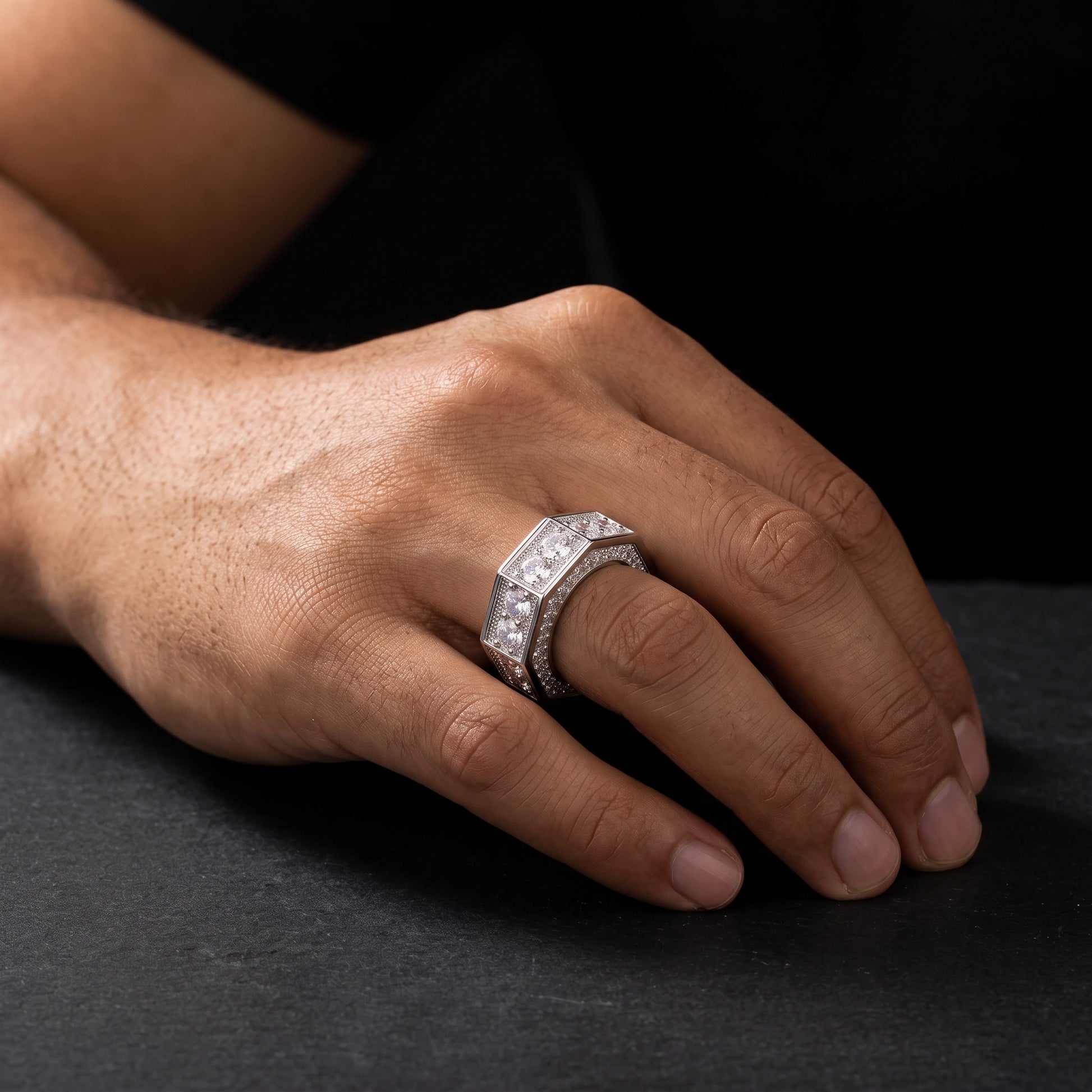 S925 Moissanite Bolt Ring - Different Drips
