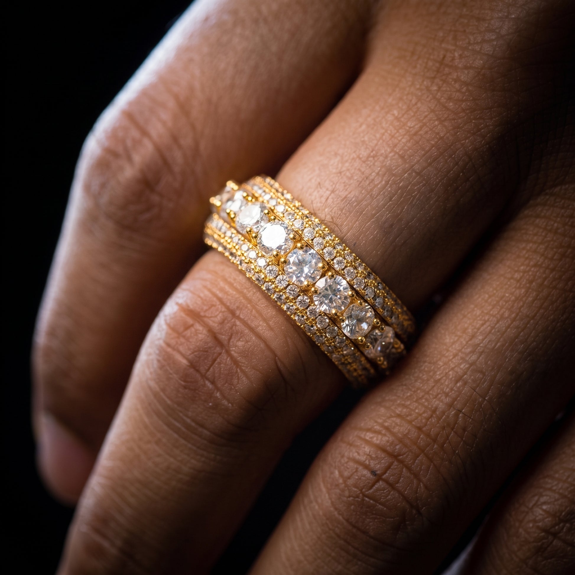 Round Cut Band Ring - Different Drips