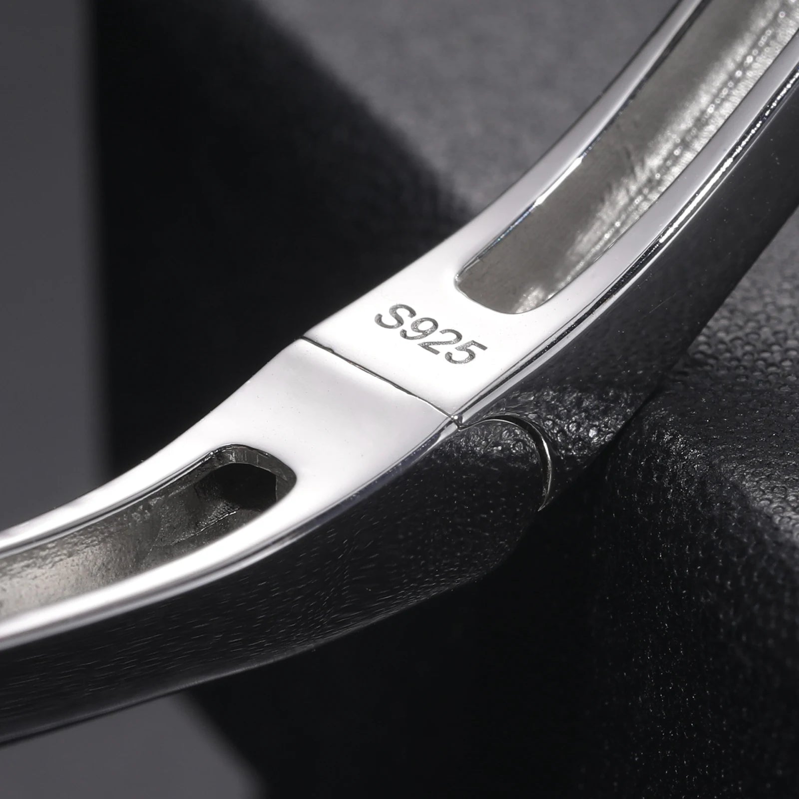 S925 Moissanite Baguette Bangle Bracelet - Different Drips