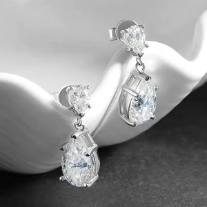 Women's 7ct Pear Cut Moissanite Diamond Pear Cut Earrings - Different Drips