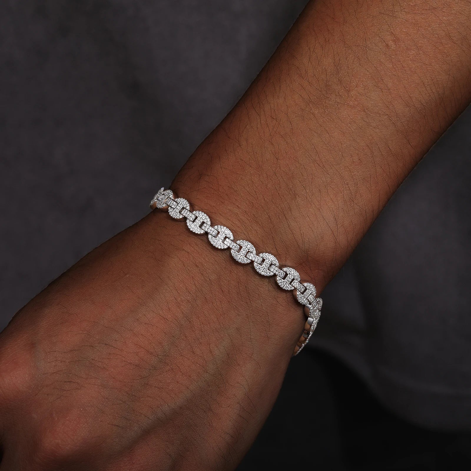 6-10mm Moissanite Iced Mariner-Link Bracelet - Different Drips
