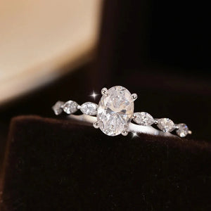 Women's S925 Moissanite Oval/Marquise Cut Ring - Different Drips