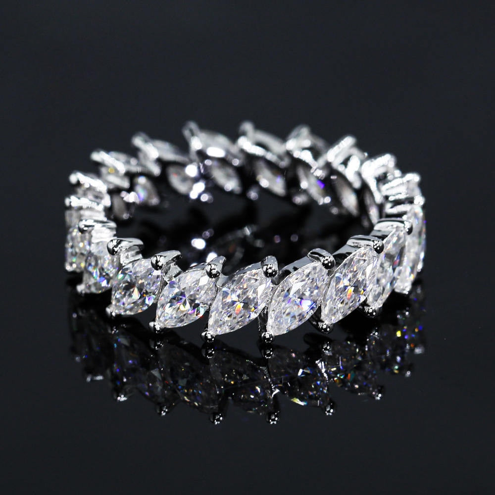 Women's S925 Moissanite Leaf Link Ring - Different Drips