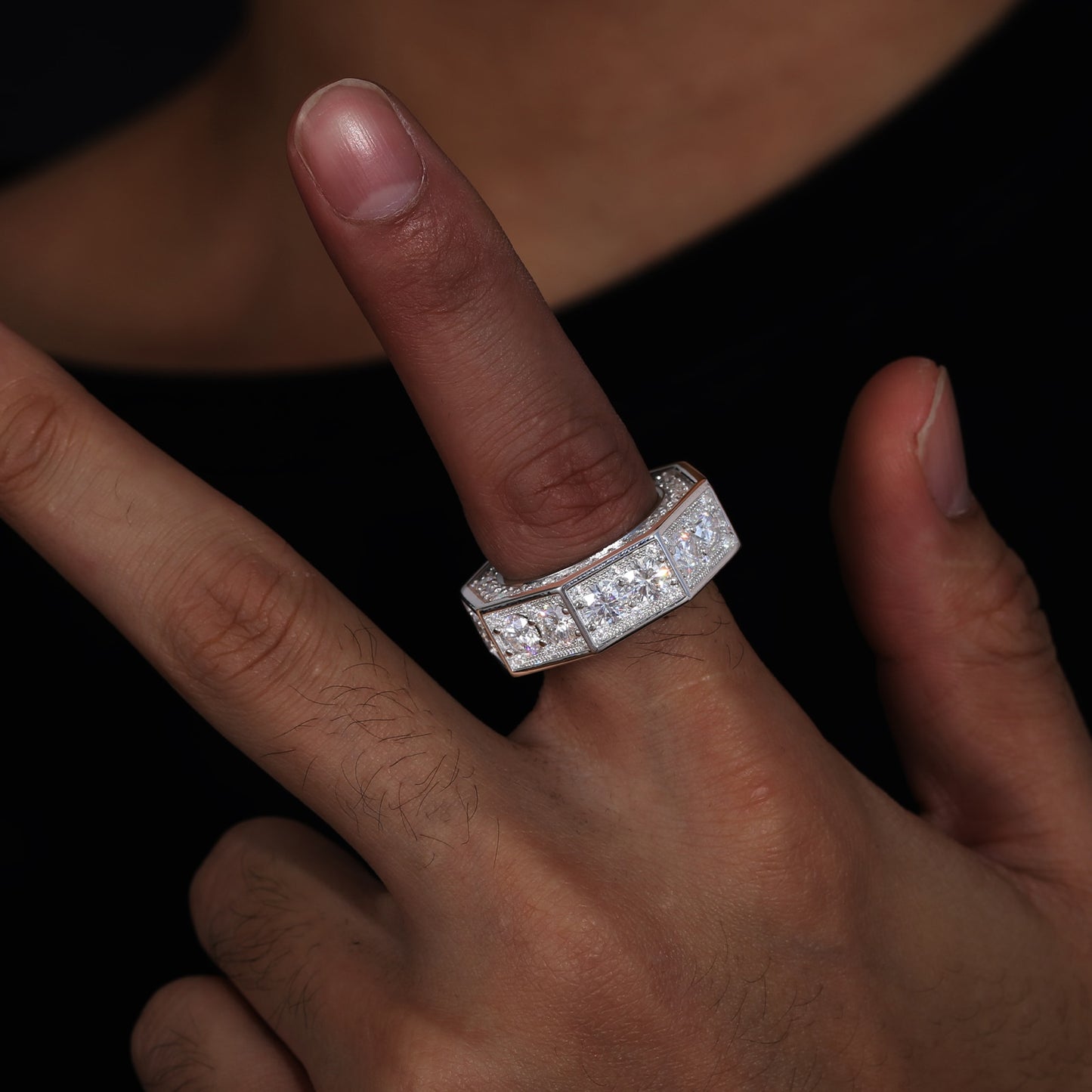 S925 Moissanite Bolt Ring - Different Drips