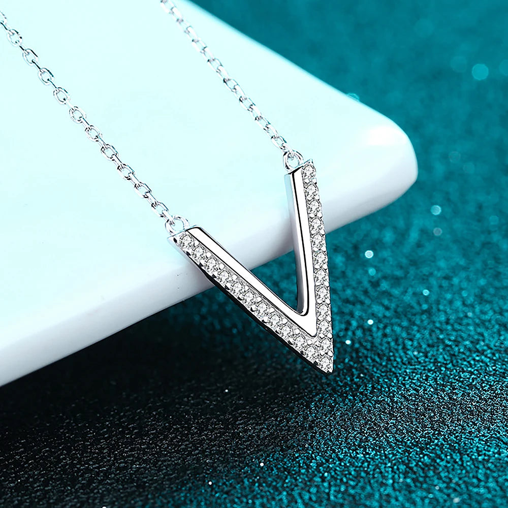 Women's S925 Moissanite V-Shape Pendant - Different Drips