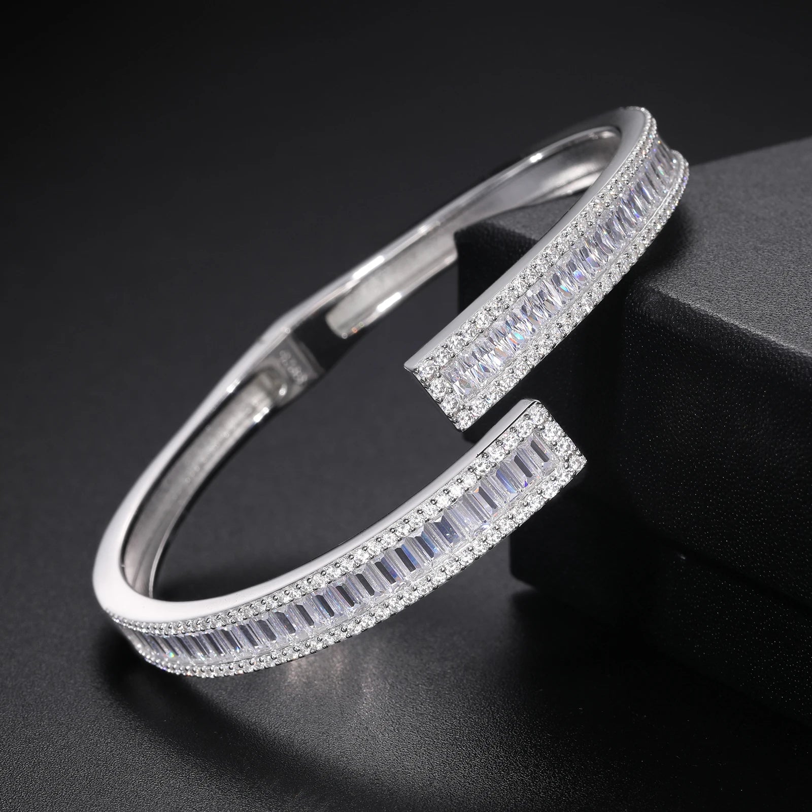 S925 Moissanite Baguette Bangle Bracelet - Different Drips