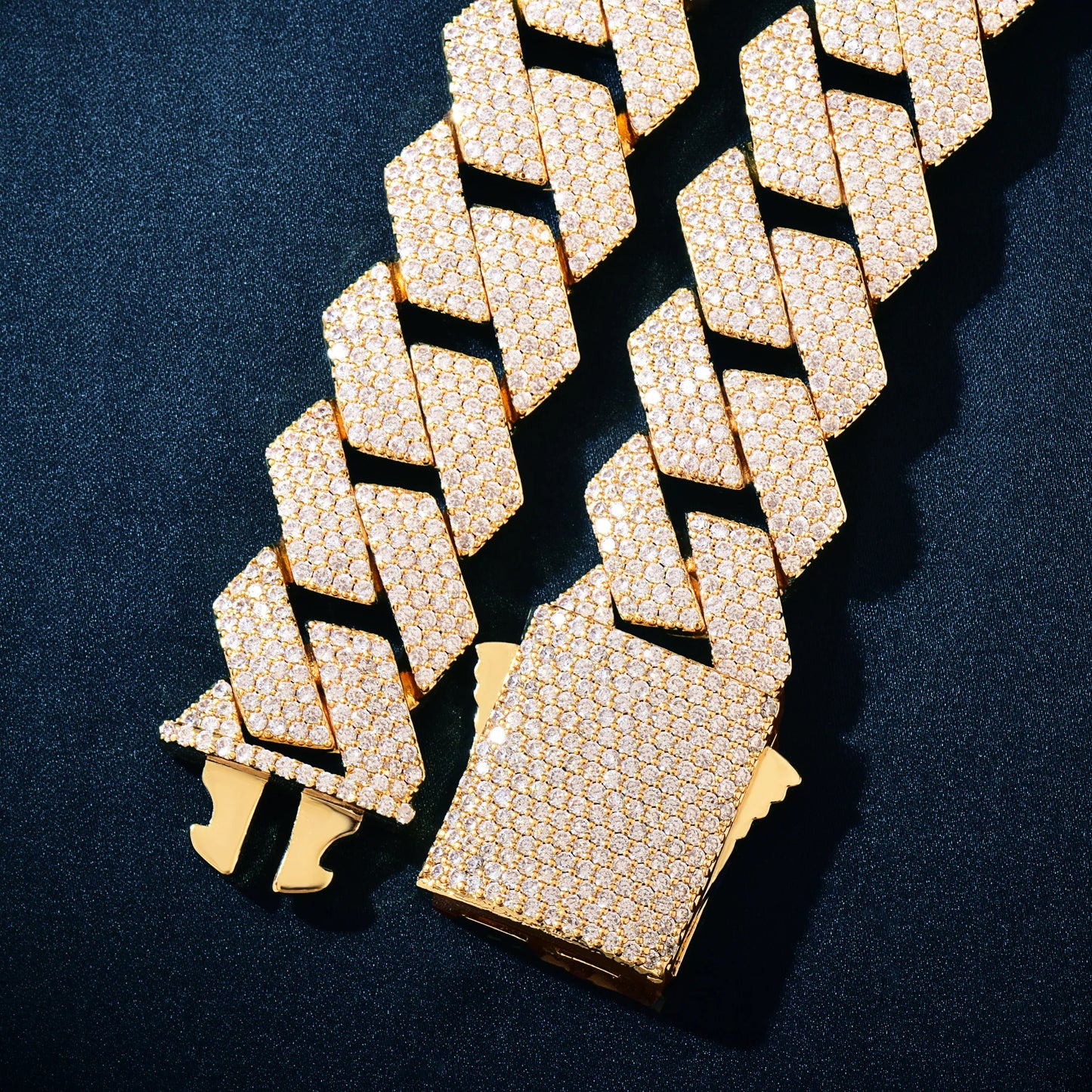 20mm Iced Out Cuban Prong Bracelet - Different Drips