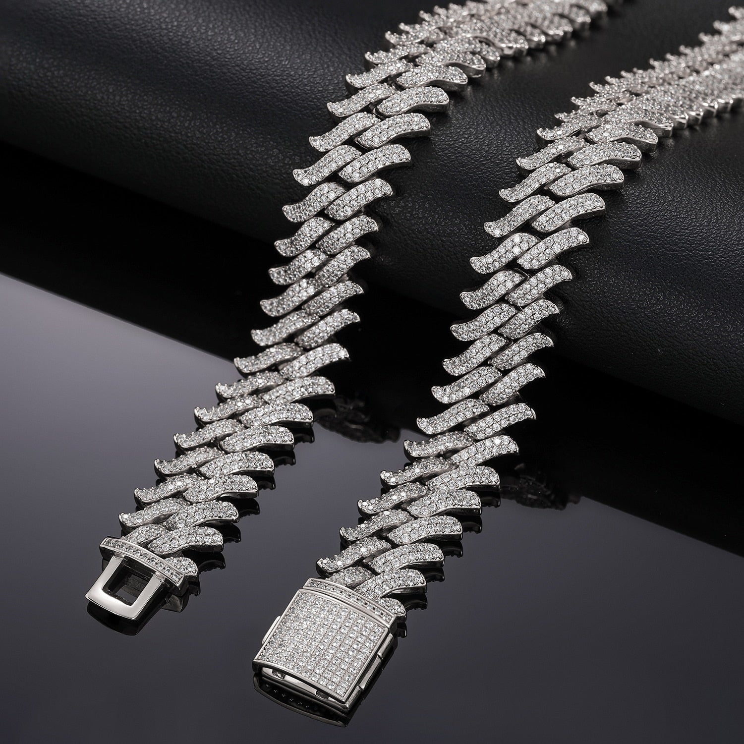 18mm S925 Moissanite Spiked Cuban Link Chain - Different Drips