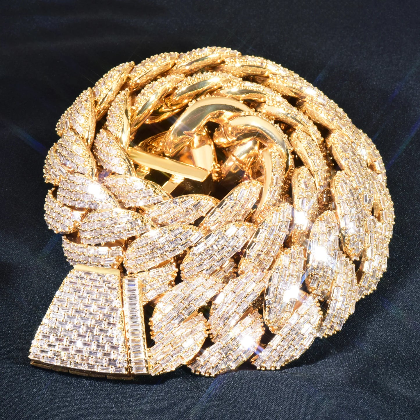 23mm Clustered Baguette Cuban Link Chain - Different Drips
