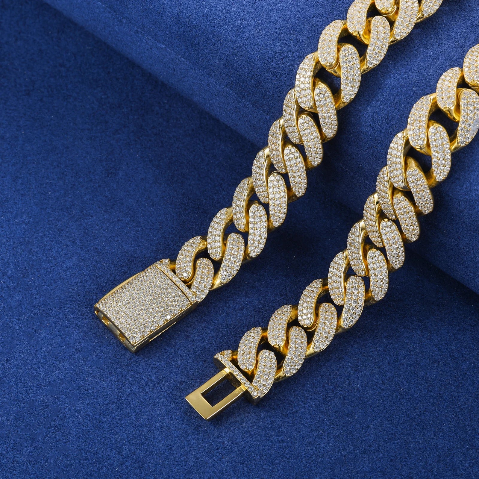 S925 Moissanite Royal Cross Stationed Cuban Link Chain - Different Drips