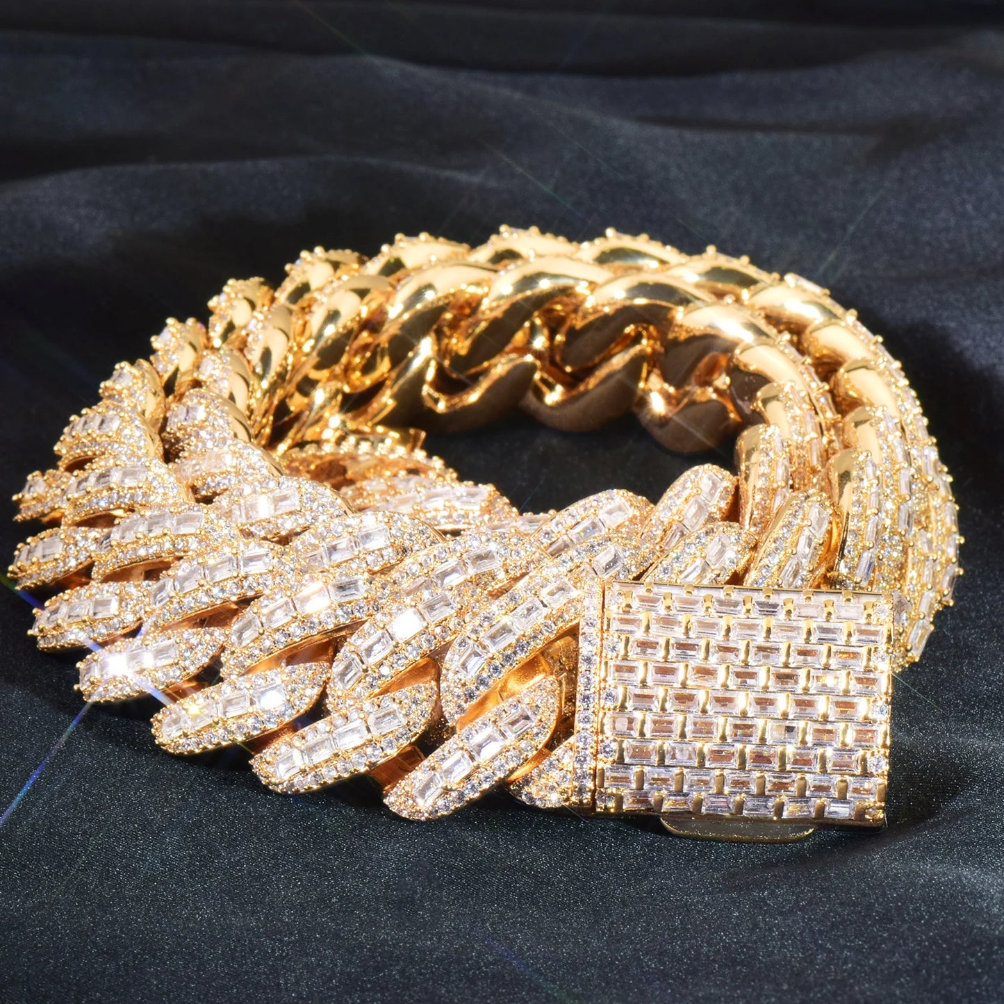 20mm Clustered Baguette Cuban Link Chain - Different Drips