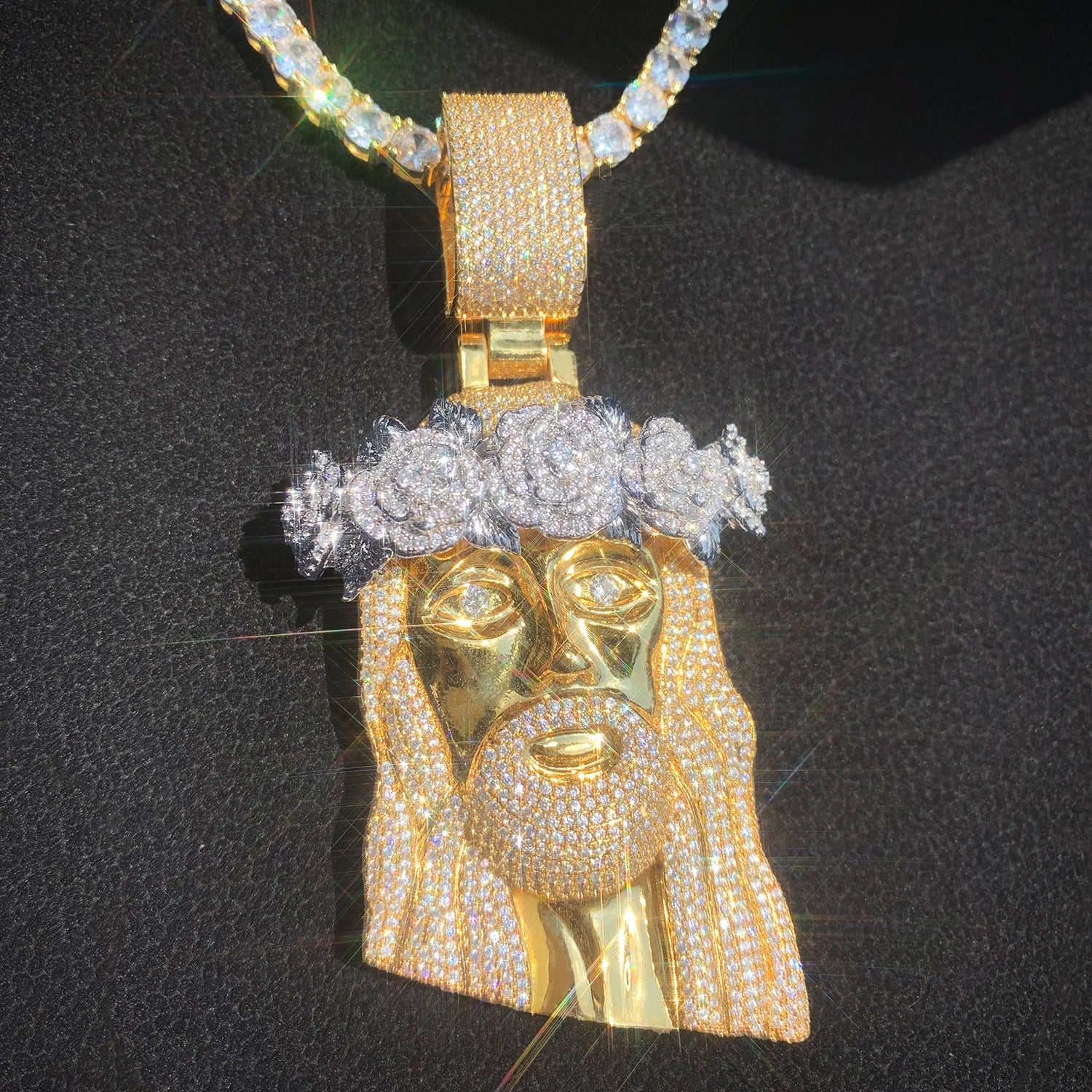 Crown of Roses Jesus Head Pendant - Different Drips