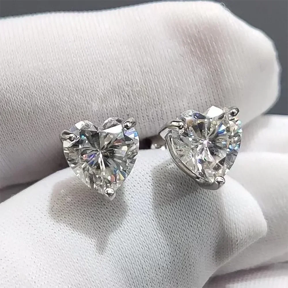 Women's S925 Moissanite Diamond Heart Cut Earrings - Different Drips