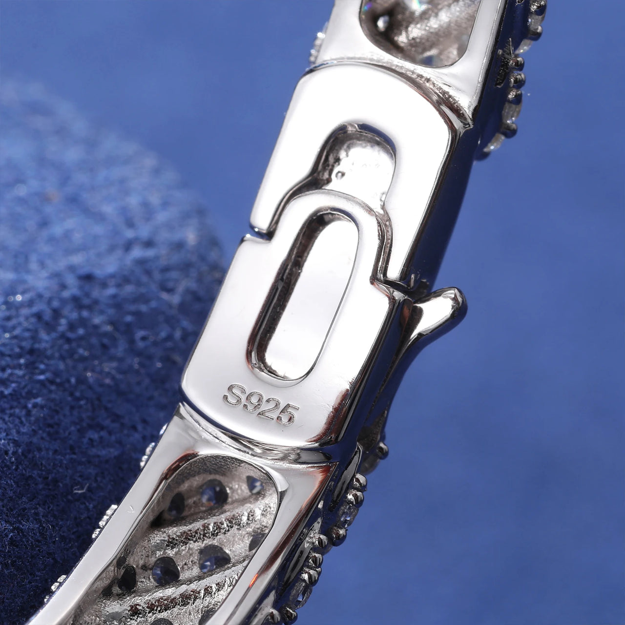 8mm S925 Moissanite Twist Bracelet - Different Drips