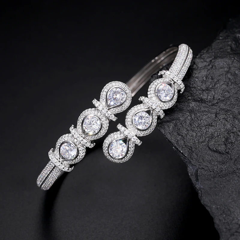 S925 Moissanite Halo Cluster Cuff Bracelet - Different Drips