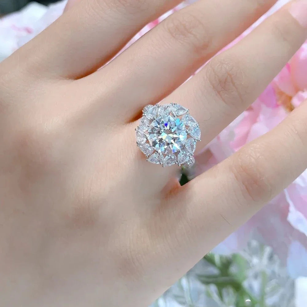 Women's S925 Moissanite Diamond Clustered Pear Cut Flower Ring - Different Drips