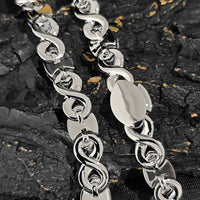 Thumbnail for 15mm Diamond Eye Infinity Link Chain - Different Drips