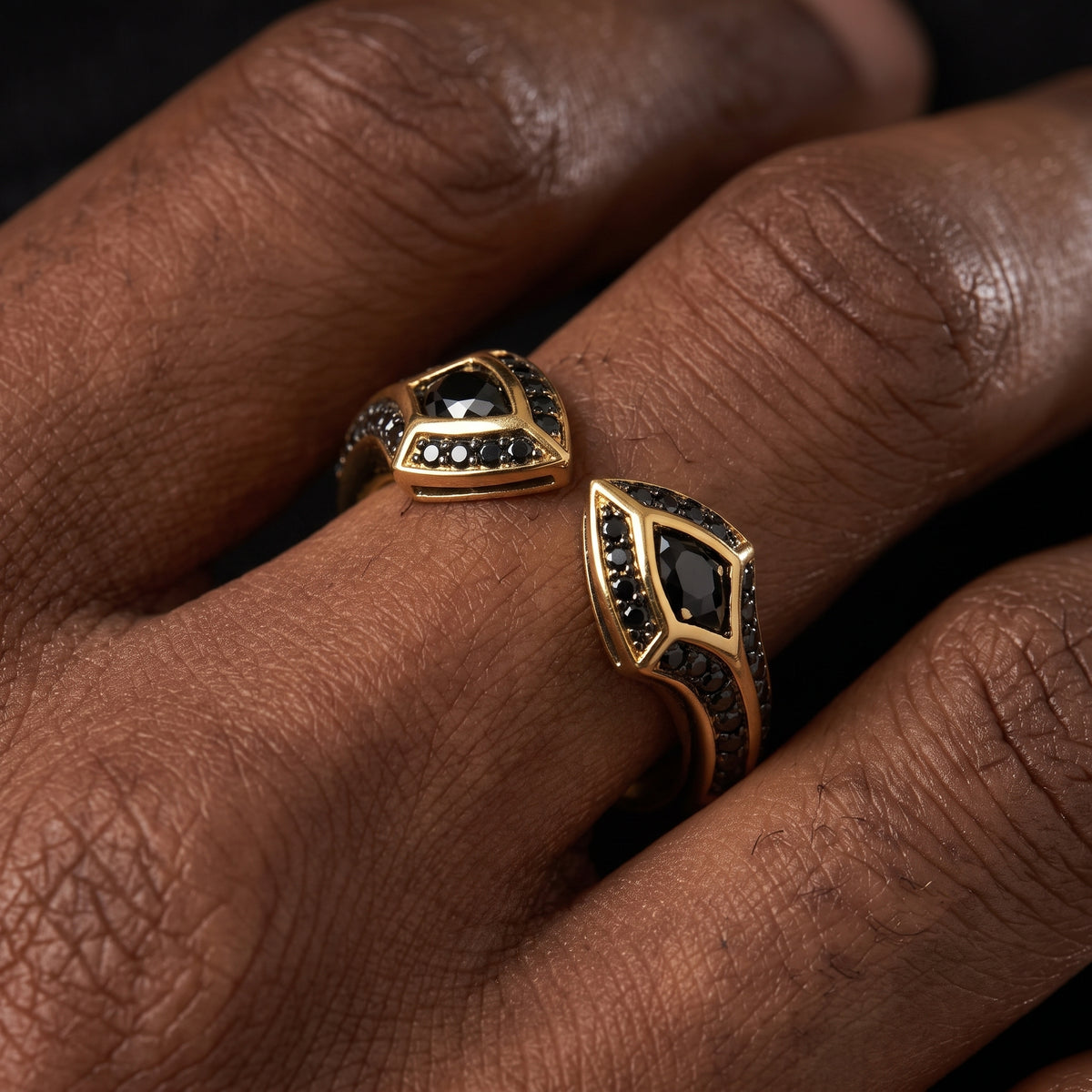 S925 Black Moissanite Dual Shield Ring