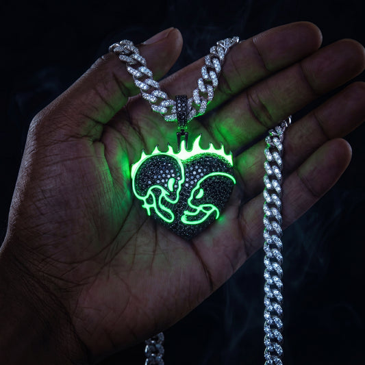 S925 Moissanite Glow In The Dark Flame Skull Heart Pendant - Different Drips