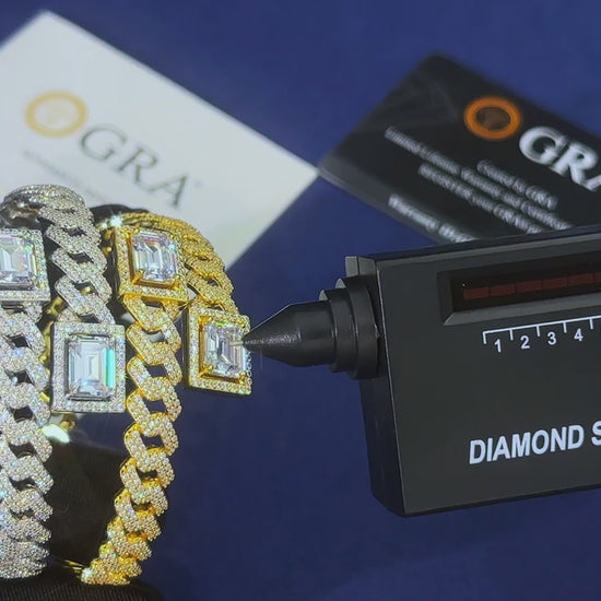 Emerald-Cut Moissanite Cuban-Link Cuff Bracelet - Different Drips