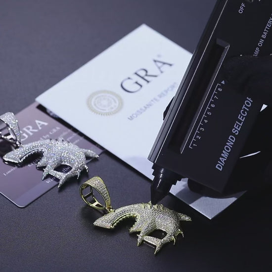 S925 Moissanite Shark Pendant - Different Drips