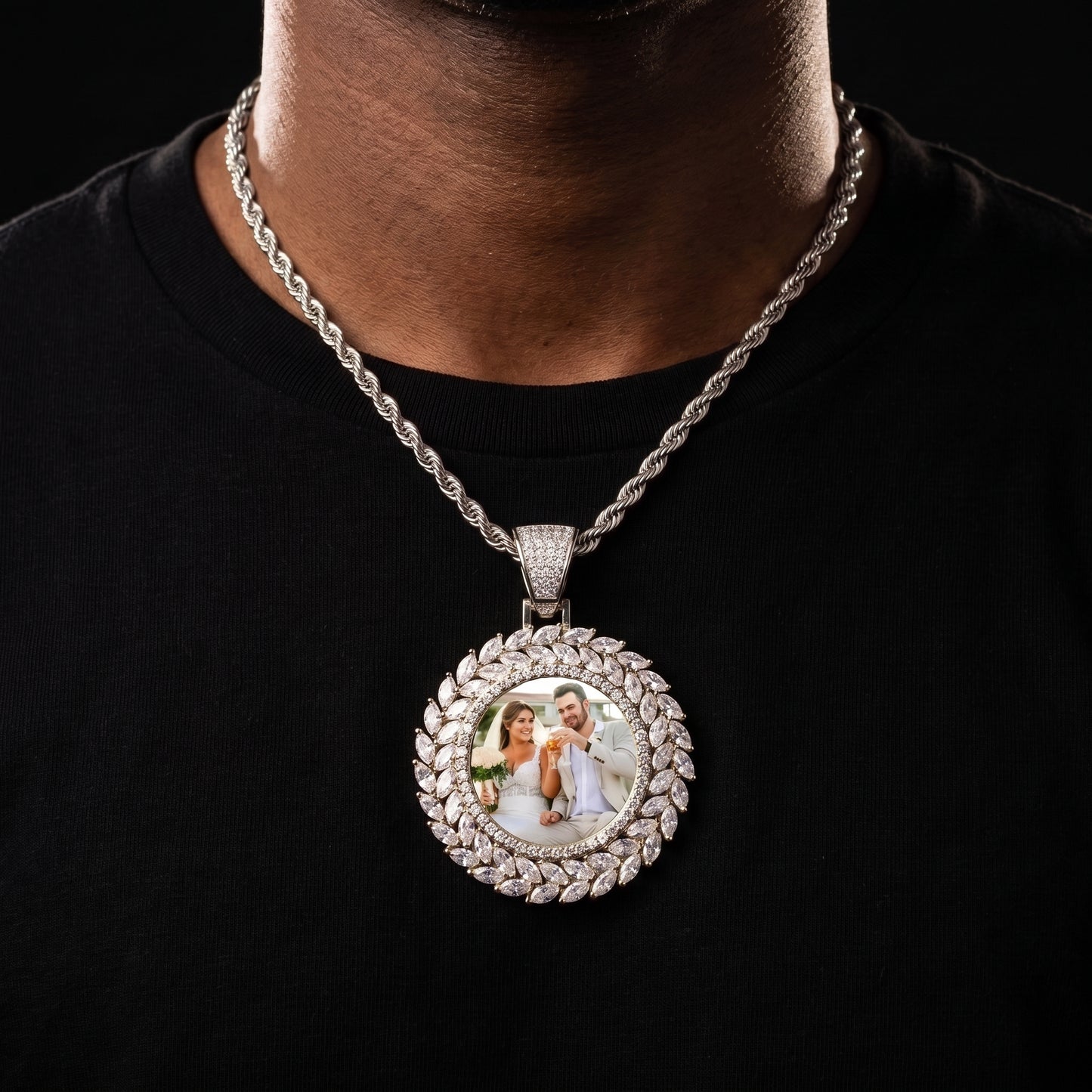 Custom Round Grain Pattern Photo Pendant - Different Drips