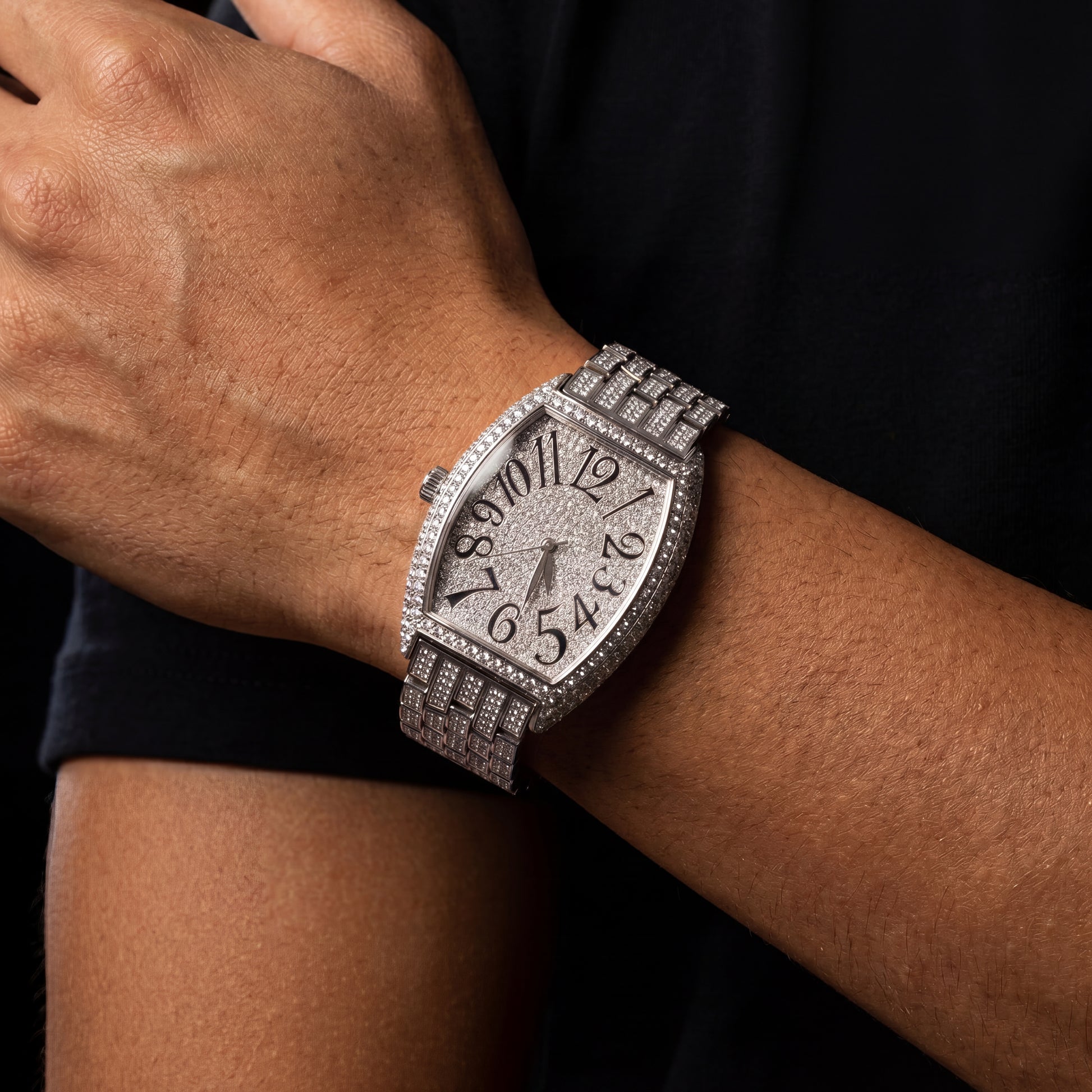 Large Dial Tonneau-Shaped Curved Watch - Different Drips