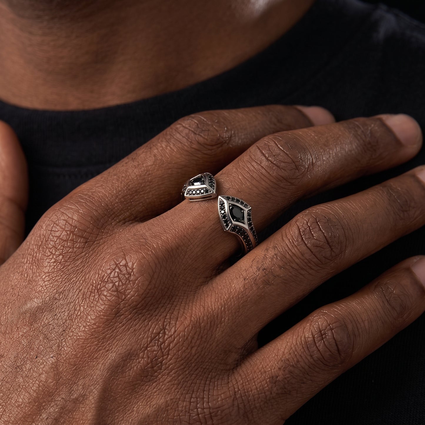 S925 Black Moissanite Dual Shield Ring - Different Drips