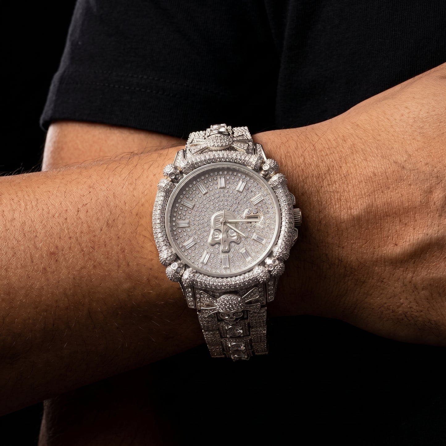 Iced Pirate Skull Round Watch