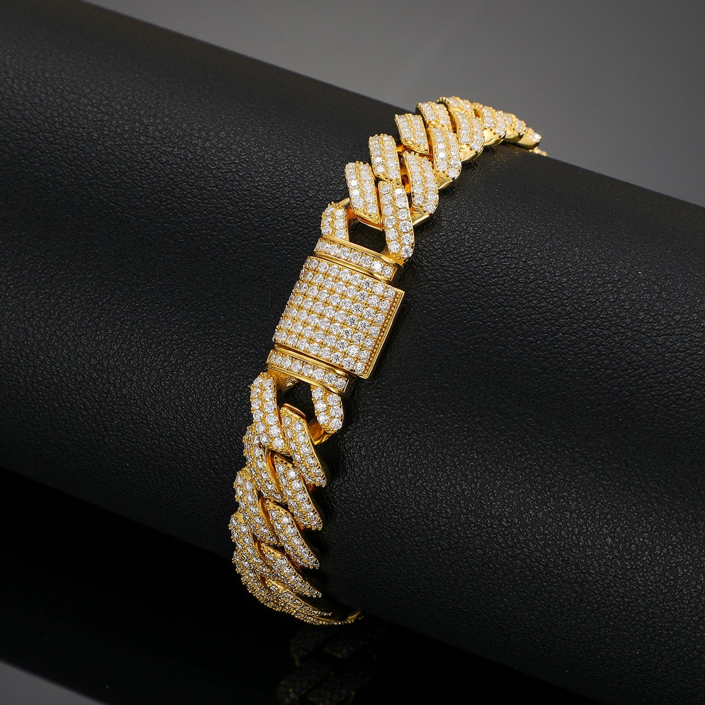 14mm VVS Moissanite & S925 Cuban Prong Link Bracelet - Different Drips