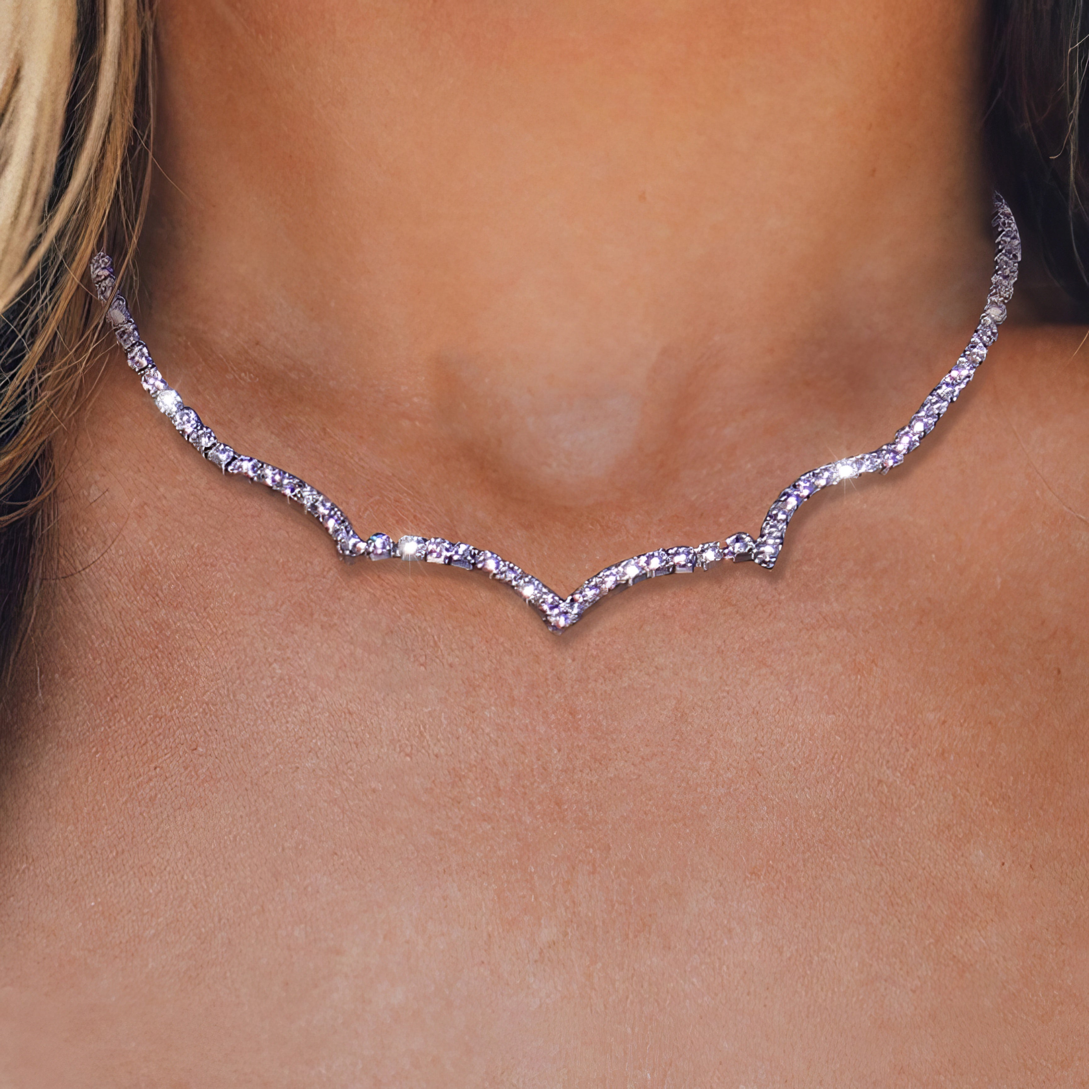 Women's Wavy Tennis Necklace - Different Drips