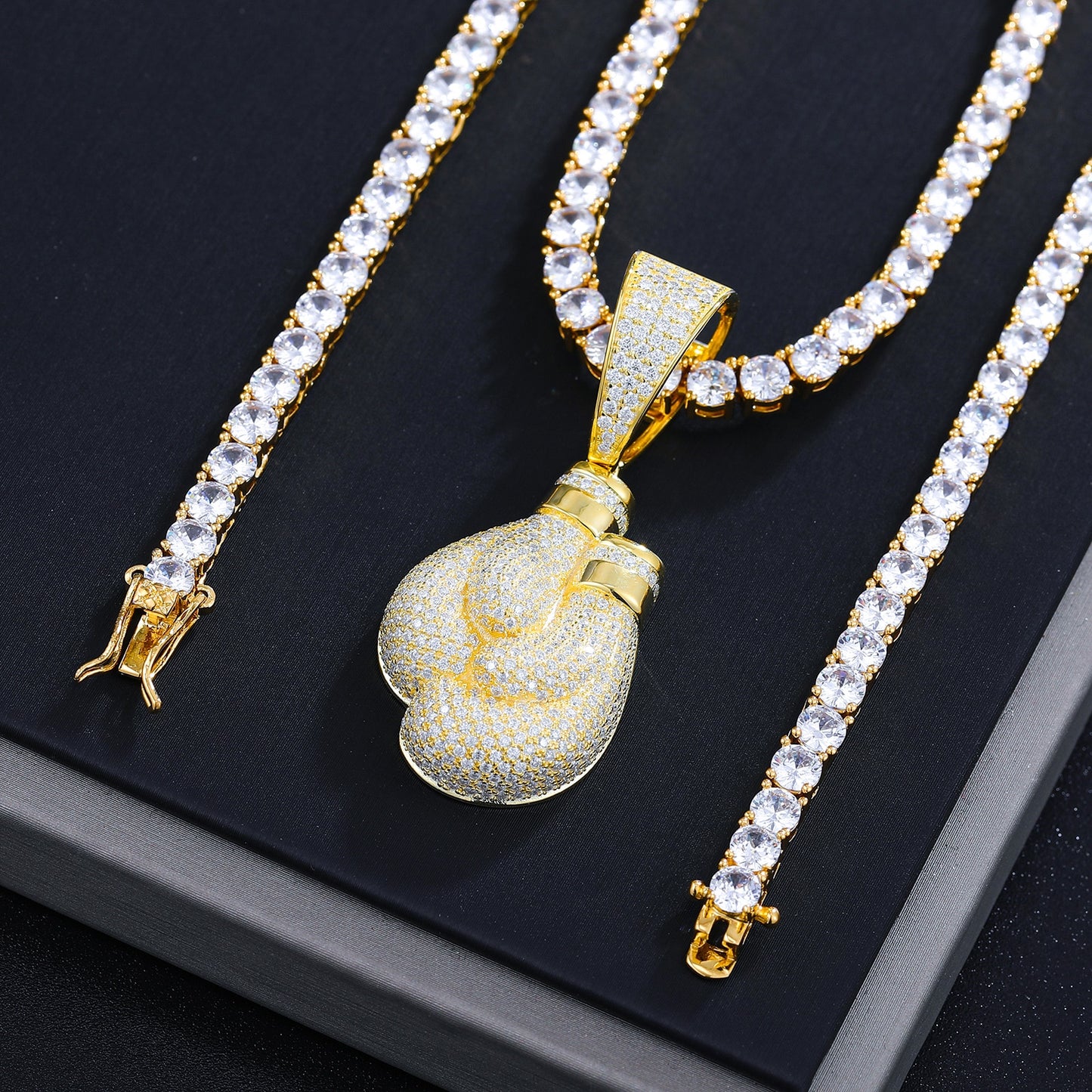 S925 Moissanite Boxing Gloves Pendant - Different Drips
