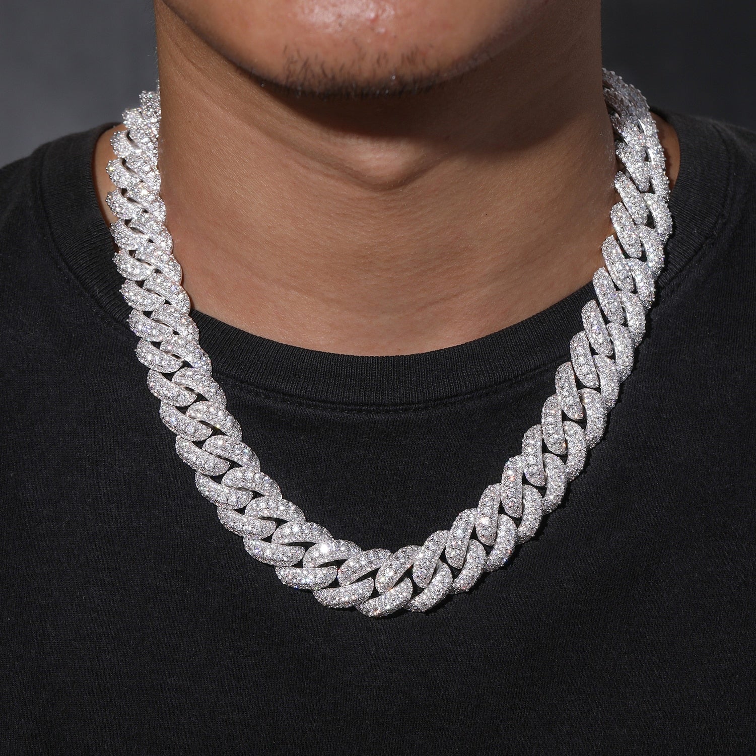 18mm S925 & VVS Moissanite Miami Cuban Link Chain - Different Drips