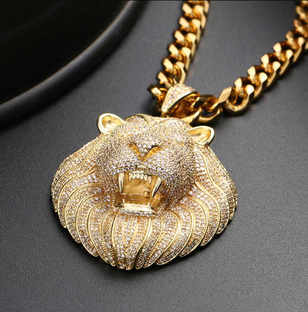 Iced Out Lion Pendant - Different Drips