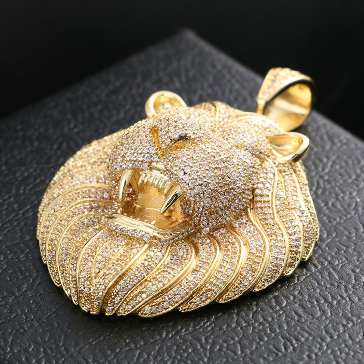 Iced Out Lion Pendant - Different Drips