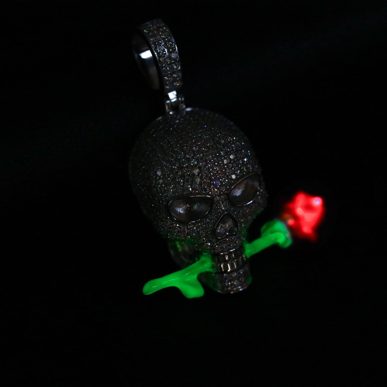 S925 Moissanite Glow In The Dark Rose Skull Pendant - Different Drips
