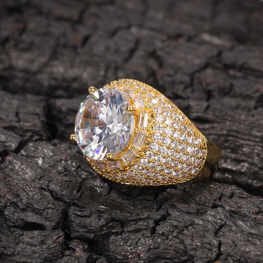 Round Cut and Mirco Pave Ring - Different Drips