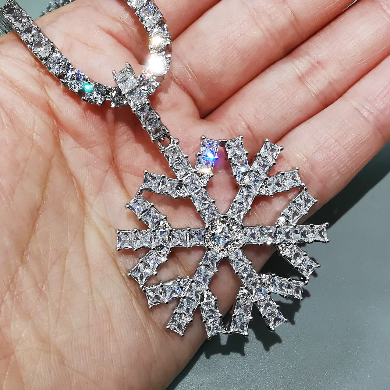 Baguette Snowflake Pendant - Different Drips