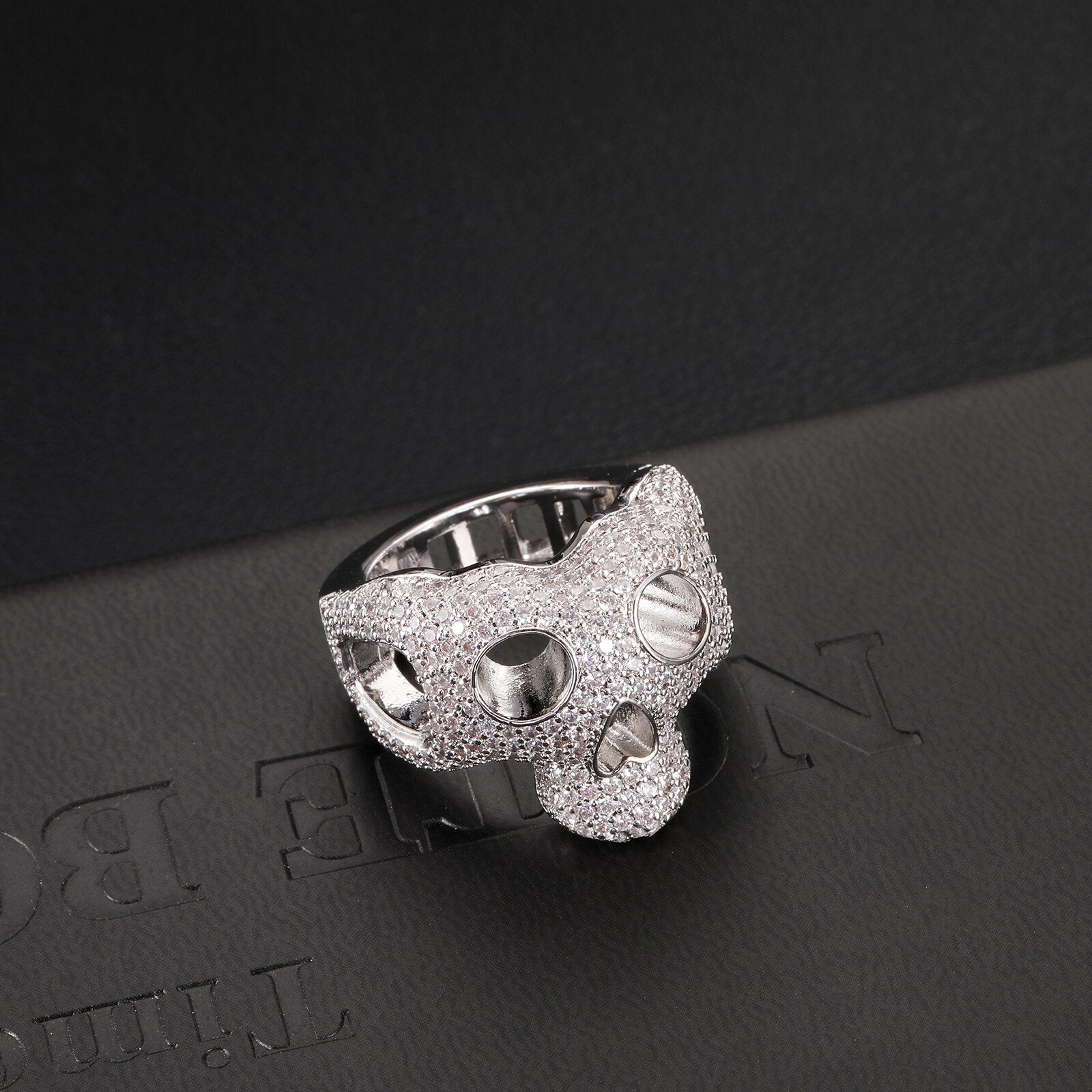 Iced Skull Ring - Different Drips