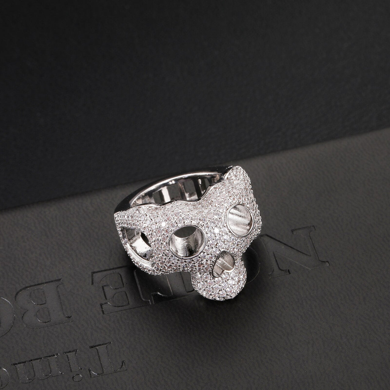 Iced Skull Ring - Different Drips