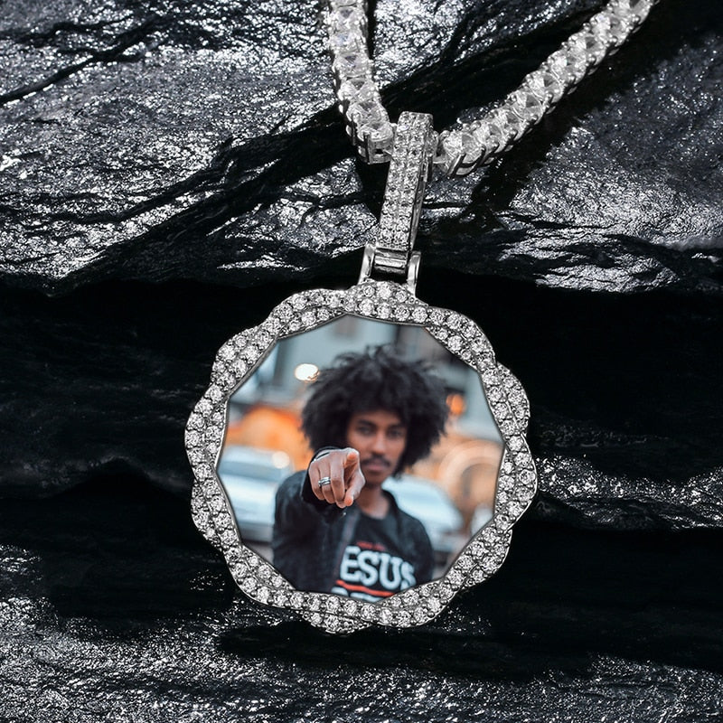 Custom Round Lace Photo Pendant - Different Drips